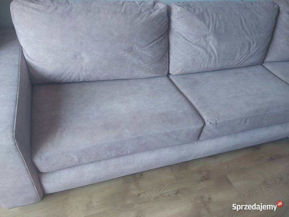 Naroznik z funkcja spania firmy Wajnert