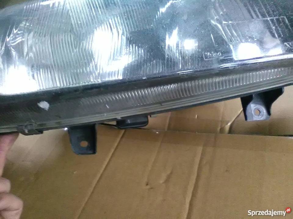 Volvo S60 V70 lampa lampy przednie