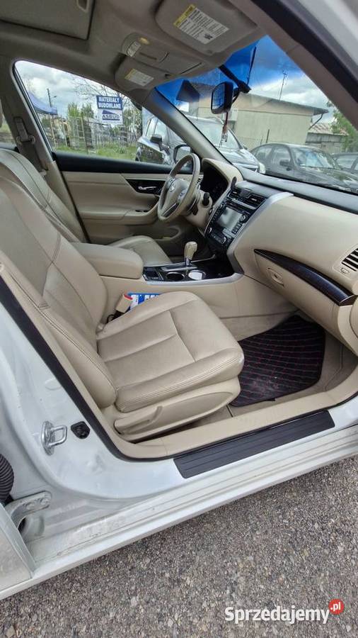 Nissan Altima 2014 35 V6 Benzyna 200 elektryczne lusterka Częstochowa