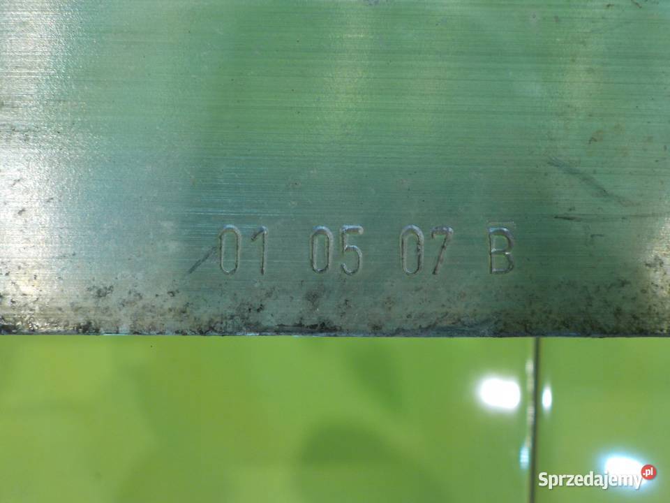 AUDI A3 8P II 20 TDI 07r HB 5D belka zderzaka