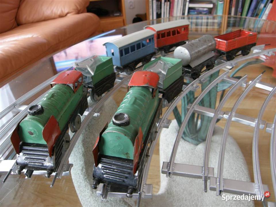 Dwa zestawy IGRA Dodatkowa lokomotywa FILM wielkopolskie Radzewice