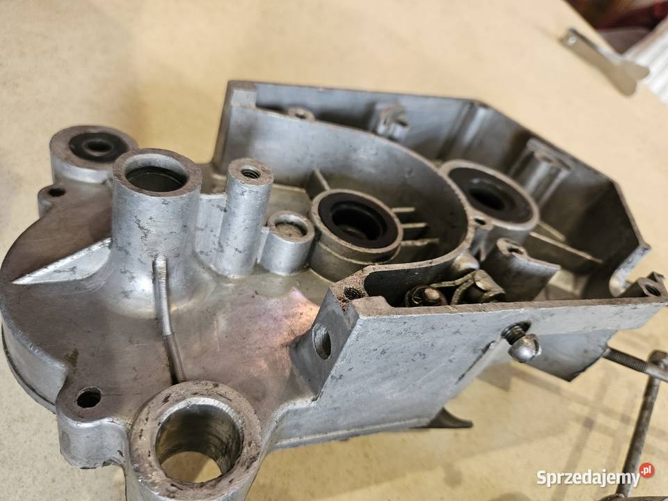 Komar silnik kartery wał skrzynia biegów Pielgrzymka