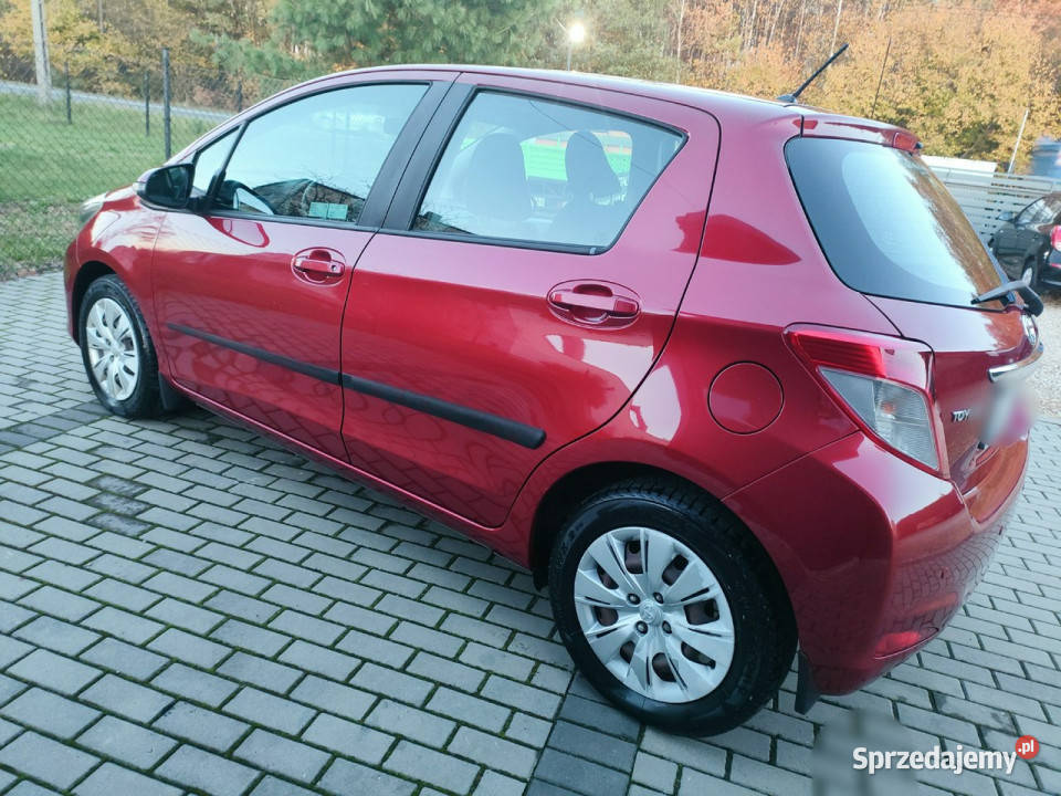 Toyota Yaris krajowa 1 właściciel Salon Polska serwisowany w ASO Chełm Śląski sprzedam