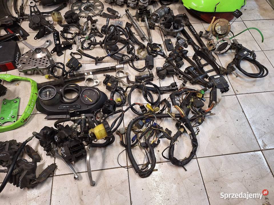 Suzuki GSX 600 F części licznik bak owiewka Motoryzacja sprzedam