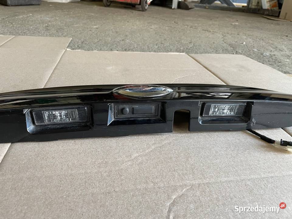 EMBLEMAT BLENDA KLAPY LAMPKI TABLICY QASHQAI J11 Czarny Dunajec