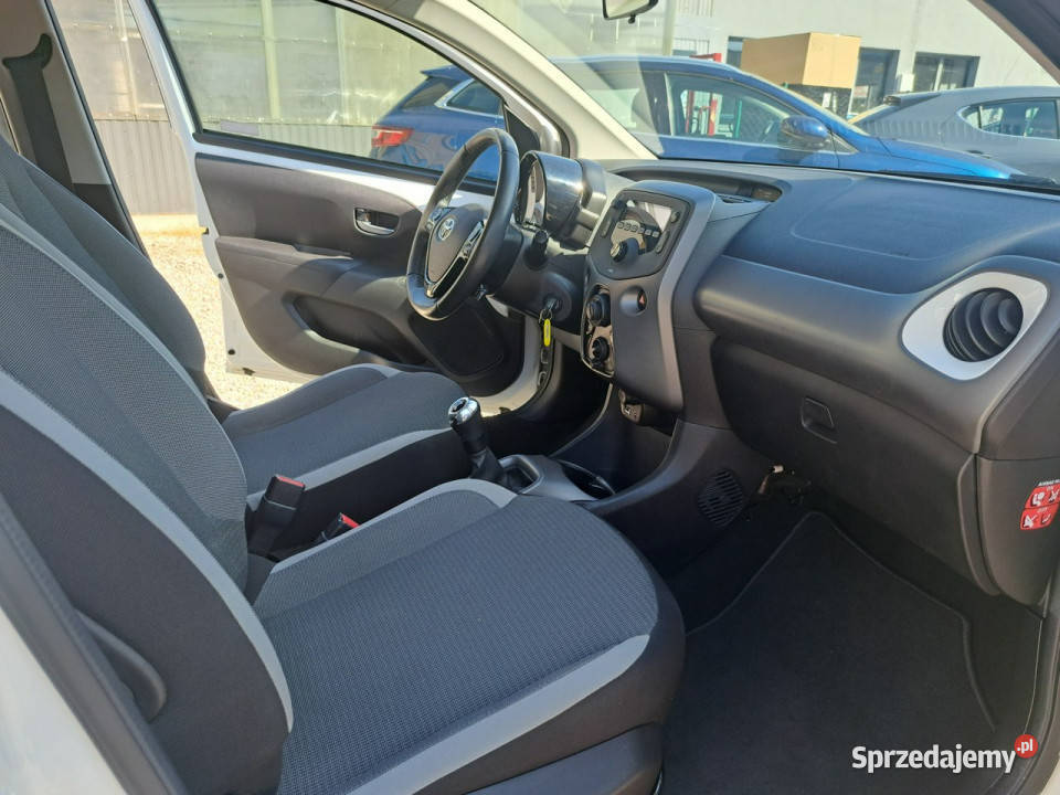 Toyota Aygo 2021 SALON 1 wł Bezwypadkowa pełny biały mazowieckie Warszawa sprzedam