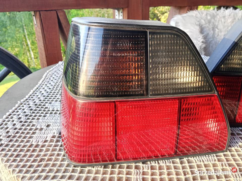 Lampy dymione Hella black red Golf 2 MK2 Frysztak