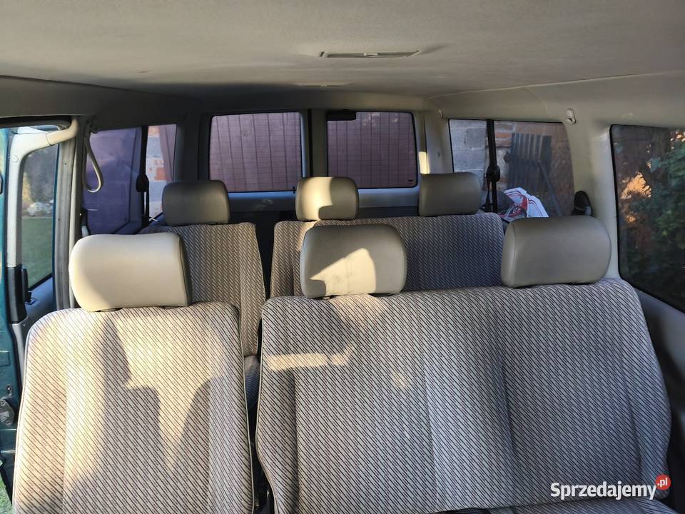 Volkswagen Caravelle 25 TDI manualna