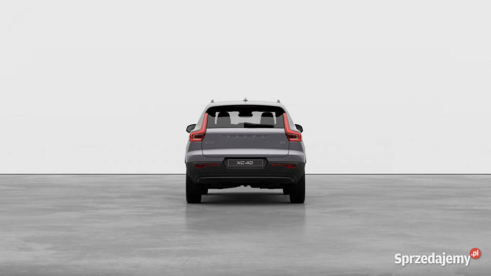 Volvo XC 40 Plus Dark B3 Mild Hybrid Benzyna wielofunkcyjna kierownica Łódź