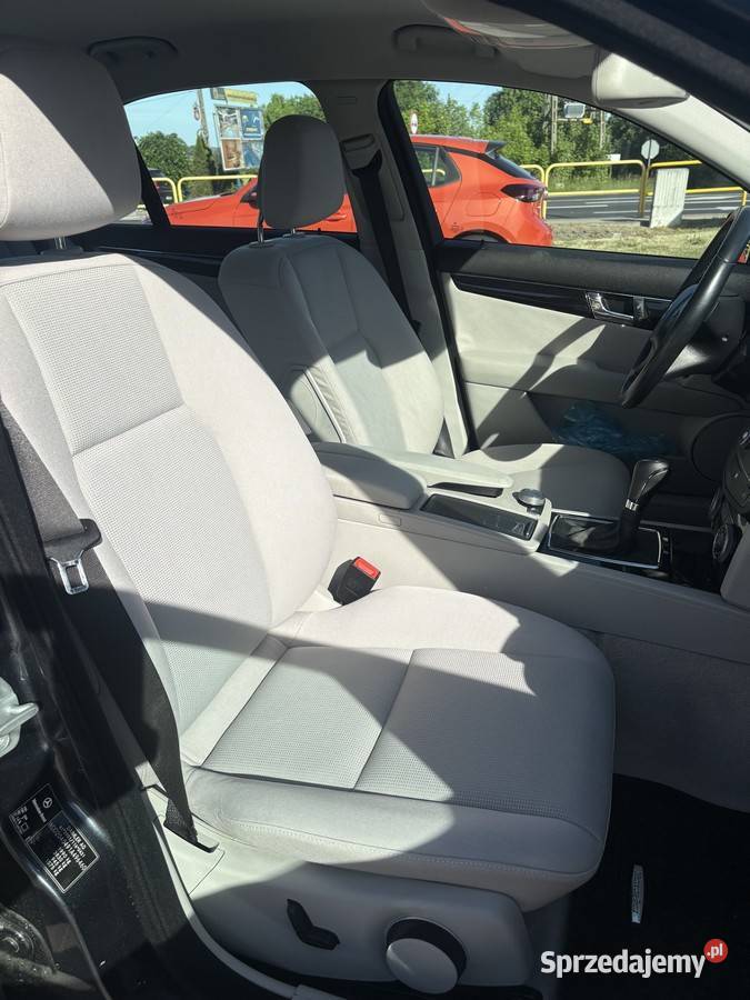 Mercedes C klasa 18 stan sprowadzony Dolna Grupa