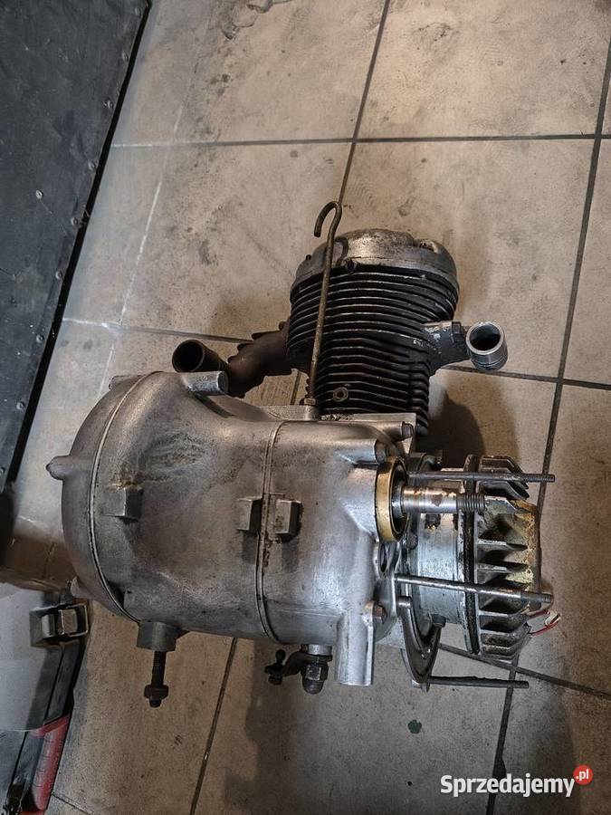 Heinkel Tourist 101A0 silnik 149 Toruń