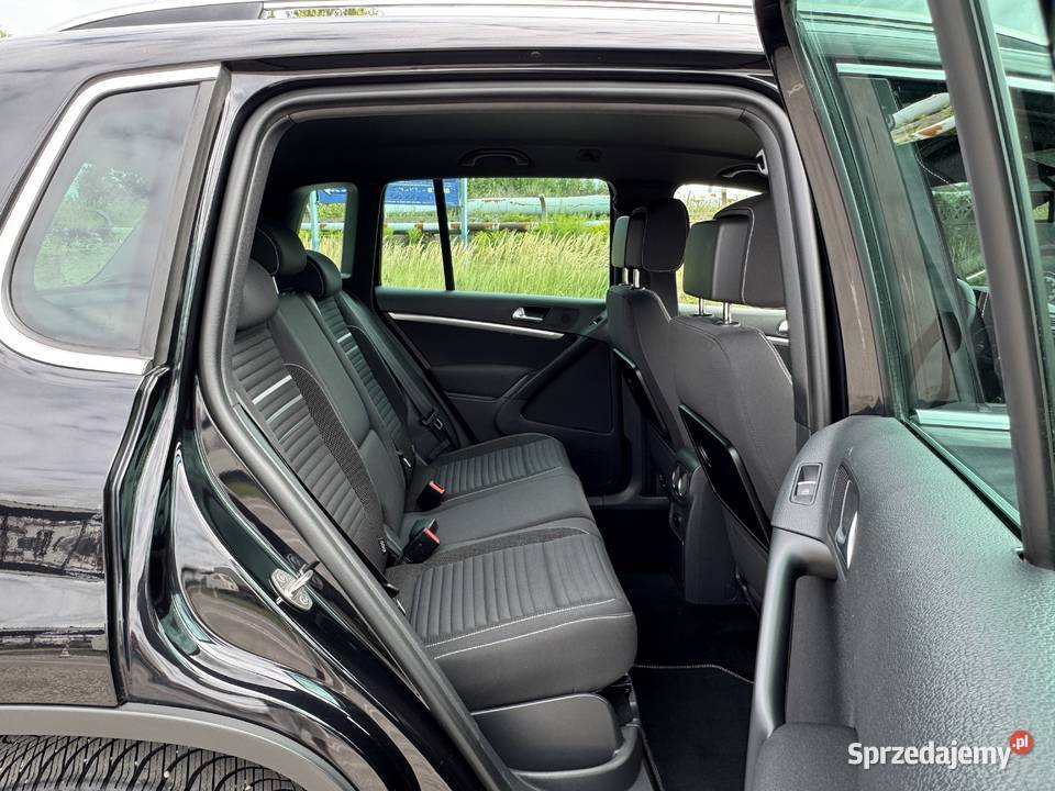 VW Tiguan 14 BENZYNA 4x4 Klimatronik Nawigacja czarny Konin