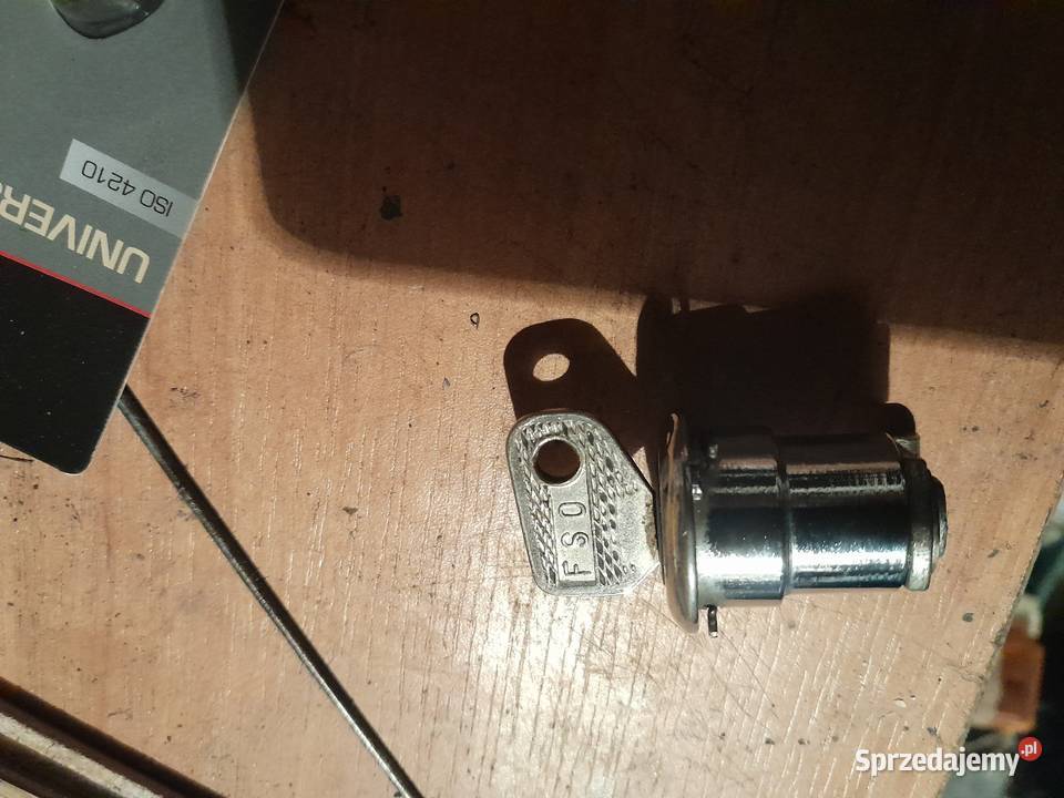 Świece iskrowe do samochodów i motocykli z prl Kowalewice