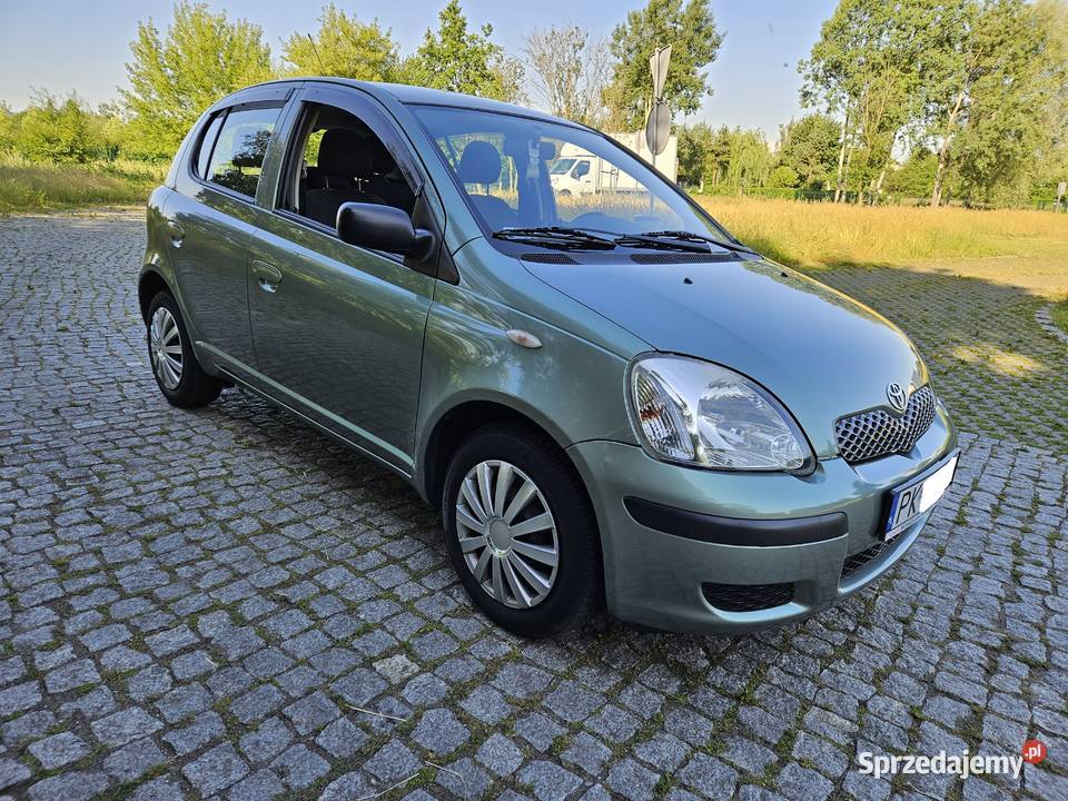 Toyota yaris 10 polski salon Kalisz