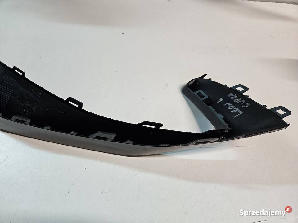 SEAT LEON 4 IV CUPRA LISTWA PRAWA ZDERZAKA PRZÓD