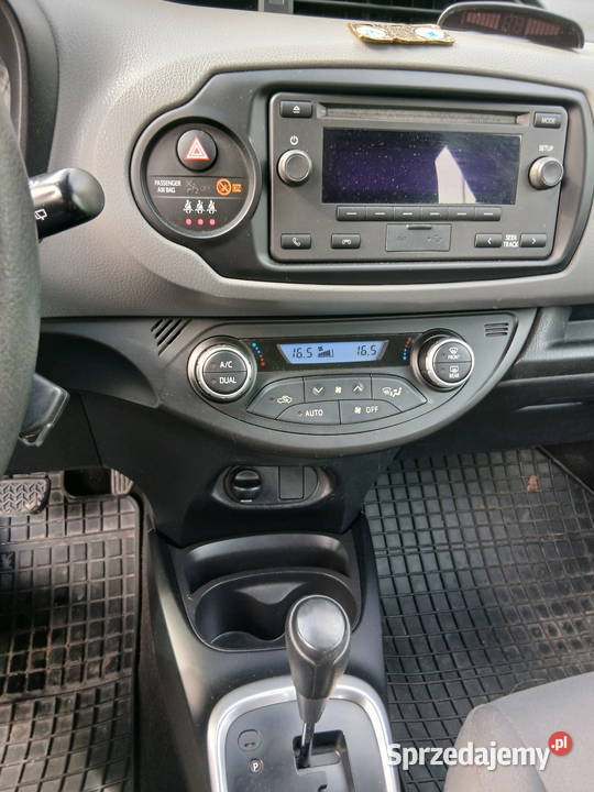 Toyota Yaris Hybrid 15 2017 Automat Ekonomiczna 100KM