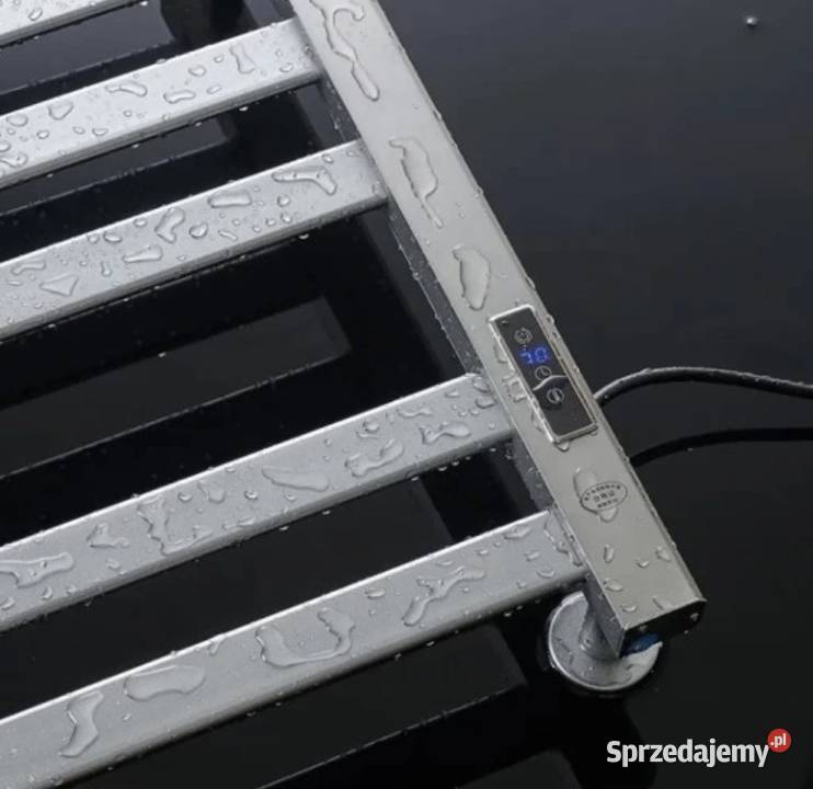 Elektryczny Grzejnik na Ręczniki z Ekranem LED Czersk