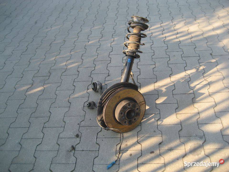 bmw x1 e84 0915r 20 diesel n47d20c zwrotnica Pozostałe Rakoniewice sprzedam