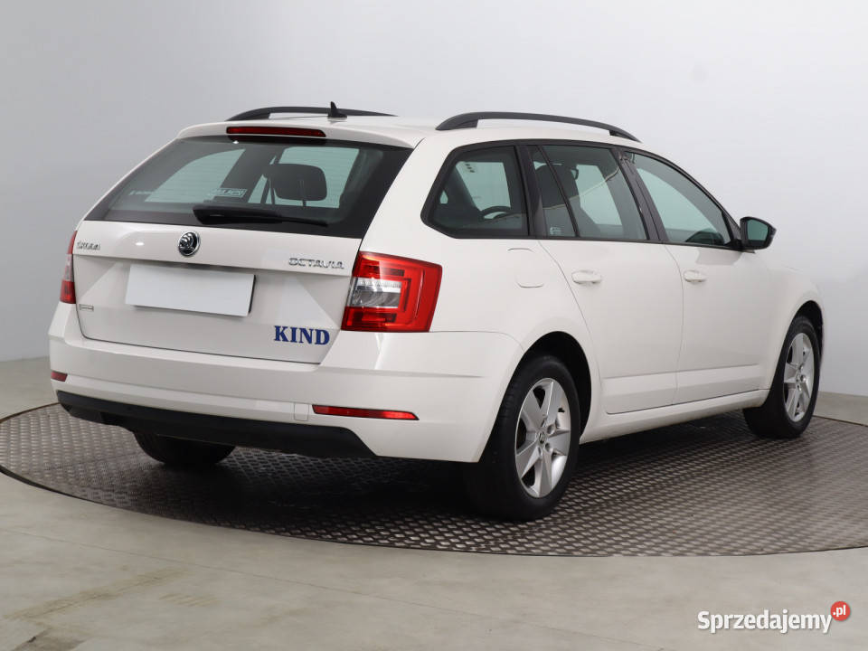Skoda Octavia 15 TSI czujnik zmierzchu