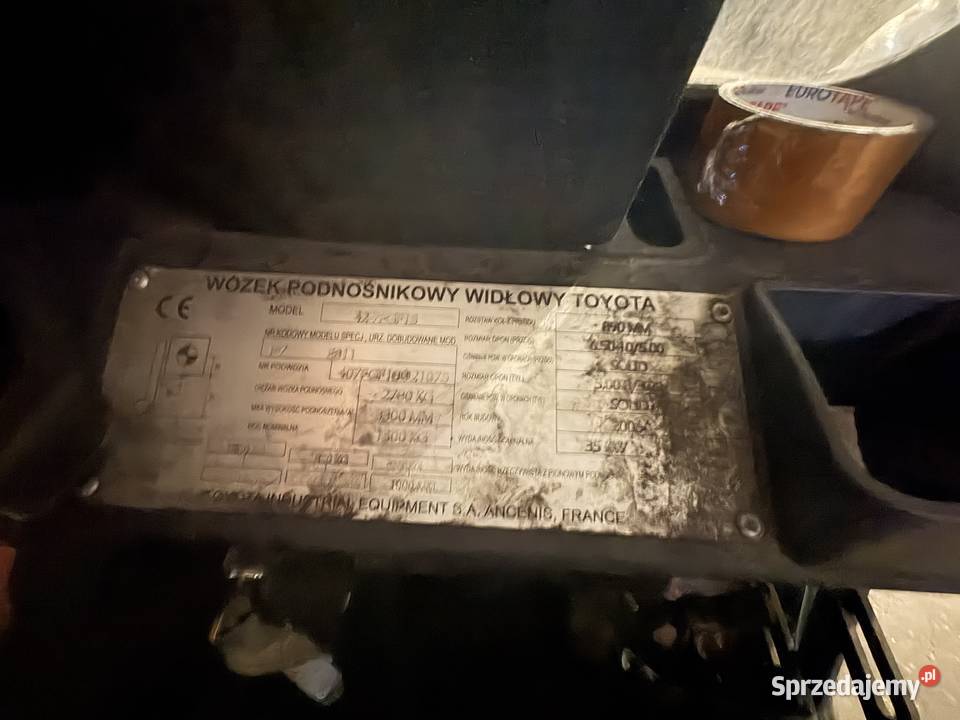 Wózek widłowy Toyota 427FGF15 z zamkniętą kabiną Wózki widłowe Toruń