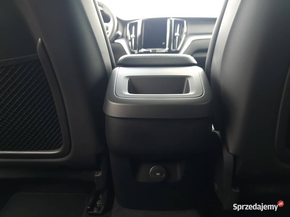 Volvo XC60 Momentum Pro D4 20 190 Idealny stan Siemianowice Śląskie