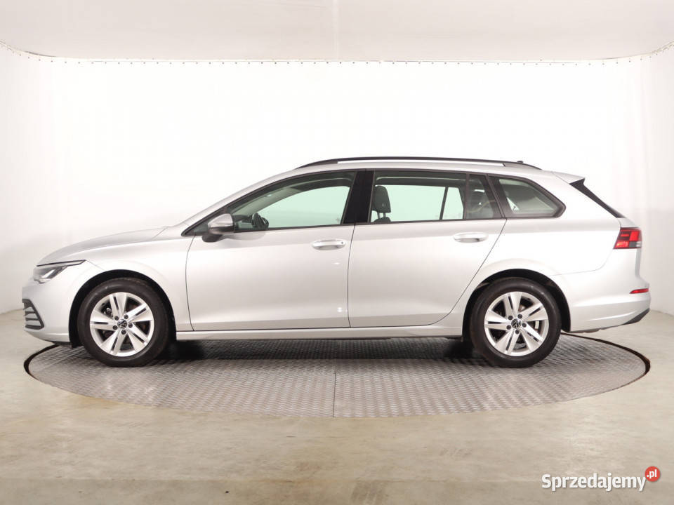 VW Golf 15 eTSI