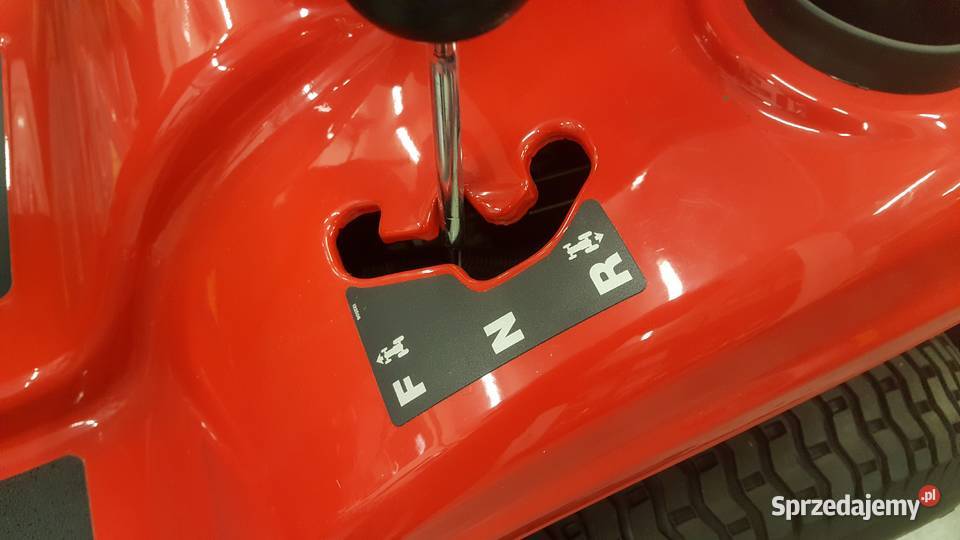 Traktor ogrodowy SMART RC125 z pługiem śnieżnym Kobiele Wielkie