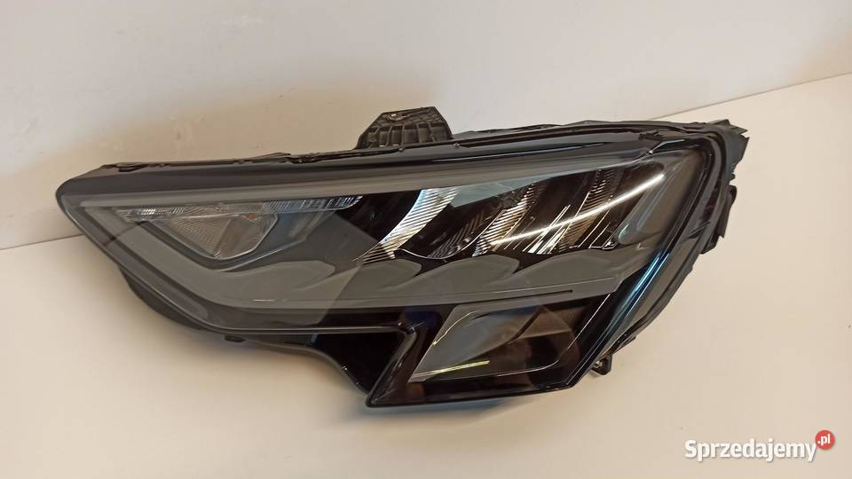 AUDI A3 8Y LAMPA LEWY PRZÓD 8Y0941011A RHD
