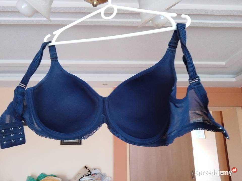 Granatowy biustonosz Triumph GB36FEU 80G Triumph Sosnowiec