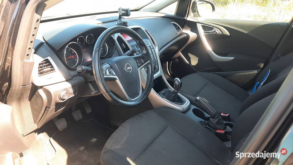 Opel Astra 14 Turbo 140 2011 r Zadbana Opłacona komputer pokładowy Kraśnik sprzedam