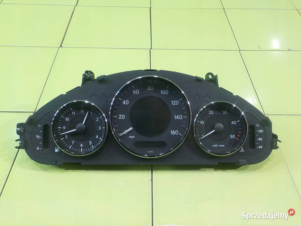 MERCEDES CLS W219 30 CDI AUT 07r 5D licznik Liczniki i zegary mazowieckie Suków sprzedam