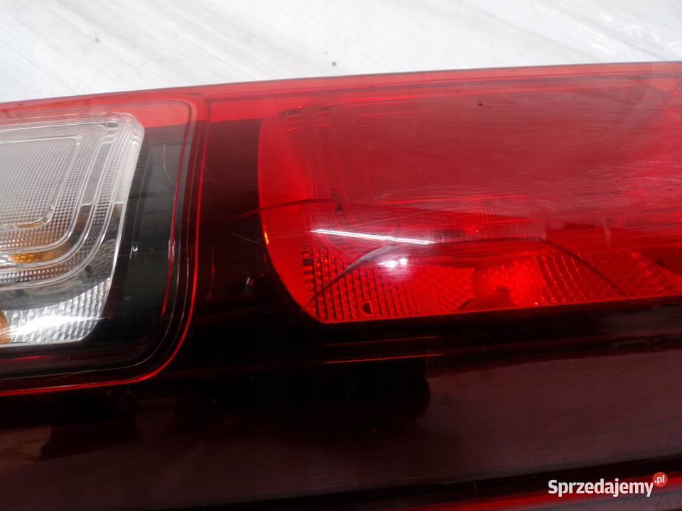 RENAULT TRAFIC III OPEL VIVARO B TYLNA TYŁ LEWA Lampy przednie