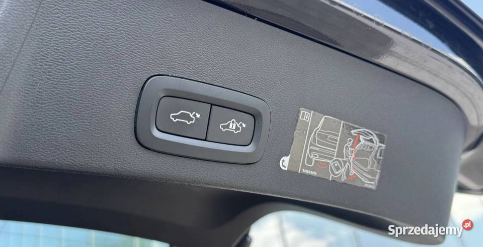 VOLVO XC40 Momentum Pro D3 AWD serwisowany w ASO małopolskie Bochnia