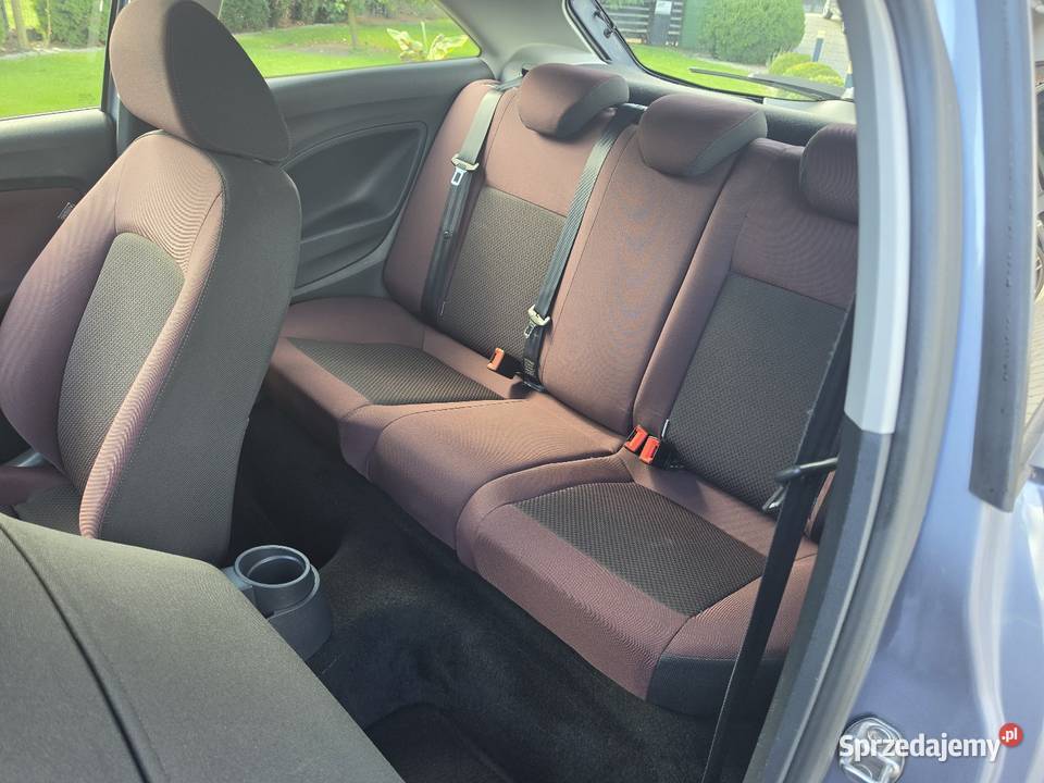 SEAT IBIZA 12 TSI 90 2015 FULL LIFT PARKTRONIC światła przeciwmgielne Kochcice sprzedam