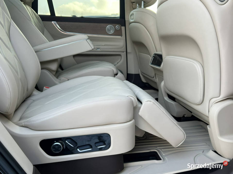 Aito M9 AITO M9 Ultra 6Seat 4WD HREV 15T 365kw elektrycznie ustawiane fotele Piotrków Trybunalski sprzedam