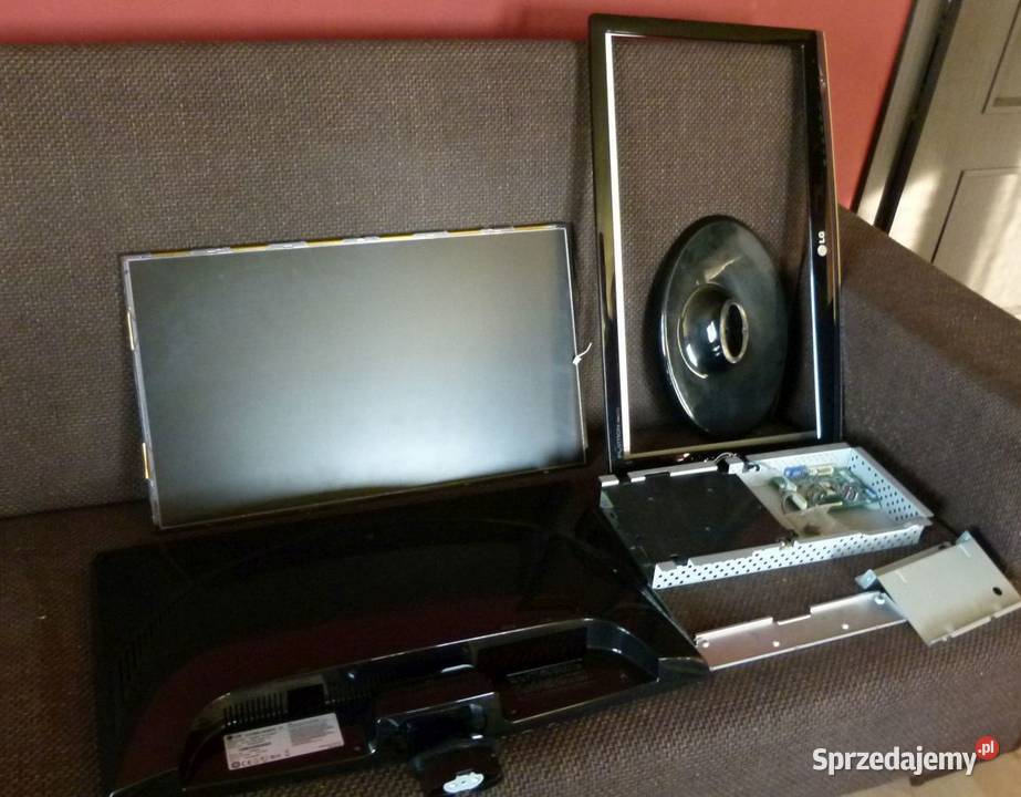 Monitor LG W2453TQPF uszkodzone podświetlenie
