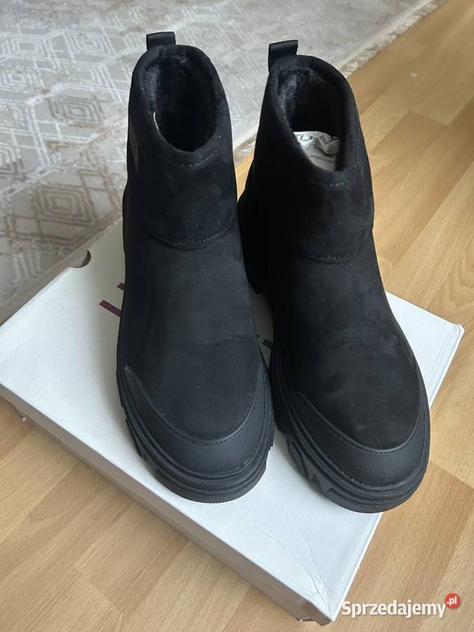 Czarne ocieplane śniegowce 40 Esprit Kozaki mazowieckie Warszawa