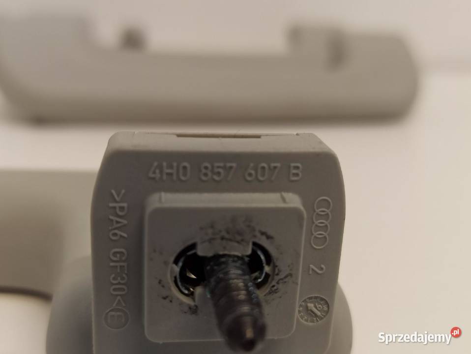 AUDI A8 D4 RĄCZKI UCHWYTY KOMPLET 4H0857607B Wyposażenie wnętrza sprzedam
