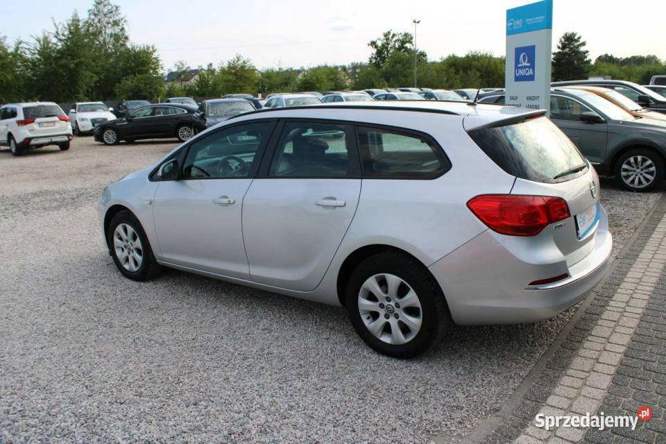 Opel Astra 16d Kombi alu netto PLN gwarancja J wielofunkcyjna kierownica Warszawa sprzedam