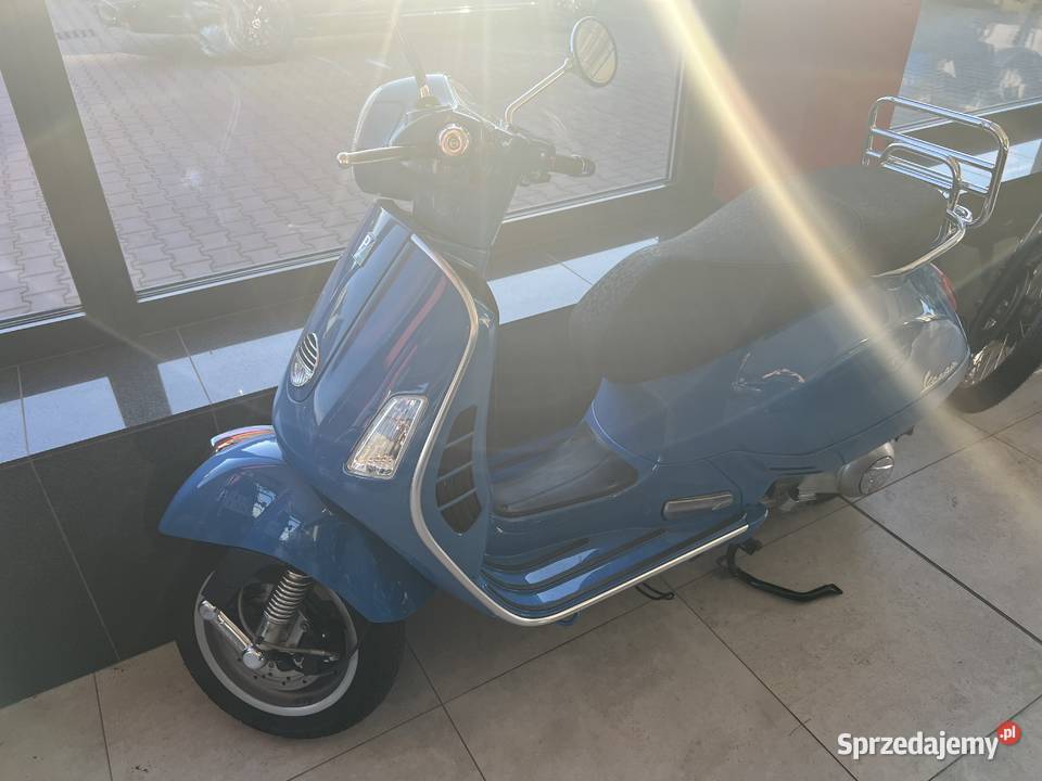 Piaggio Vespa GTS 250
