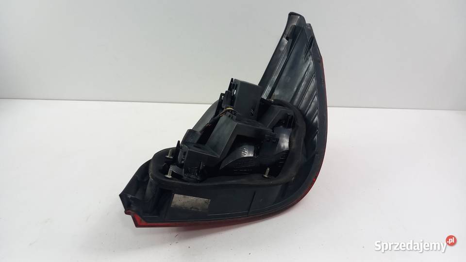 BMW E60 LAMPA TYŁ LEWA Zbierkowo