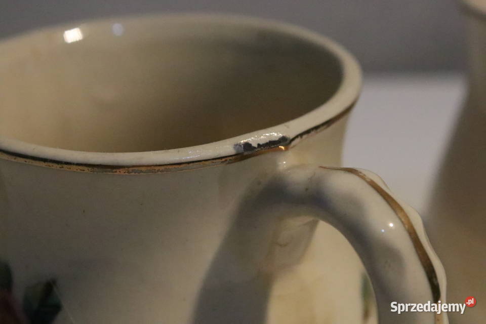 Porcelanowe kubki dzbanuszki z różami Wrocław