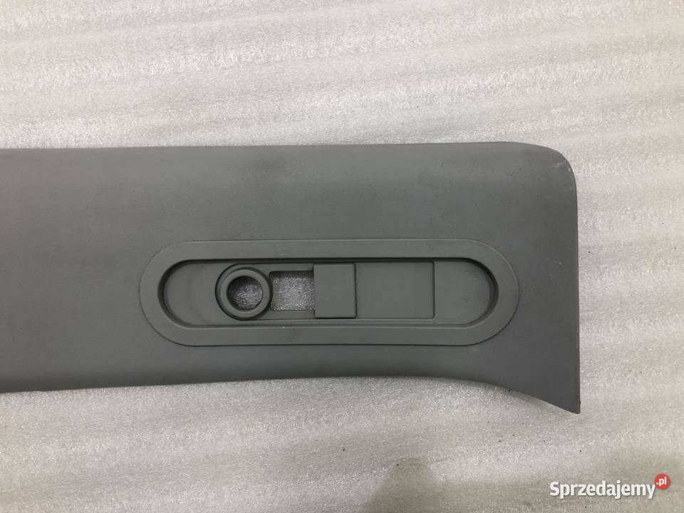 OSŁONA SŁUPKA PRAWA MERCEDES W639 VITO