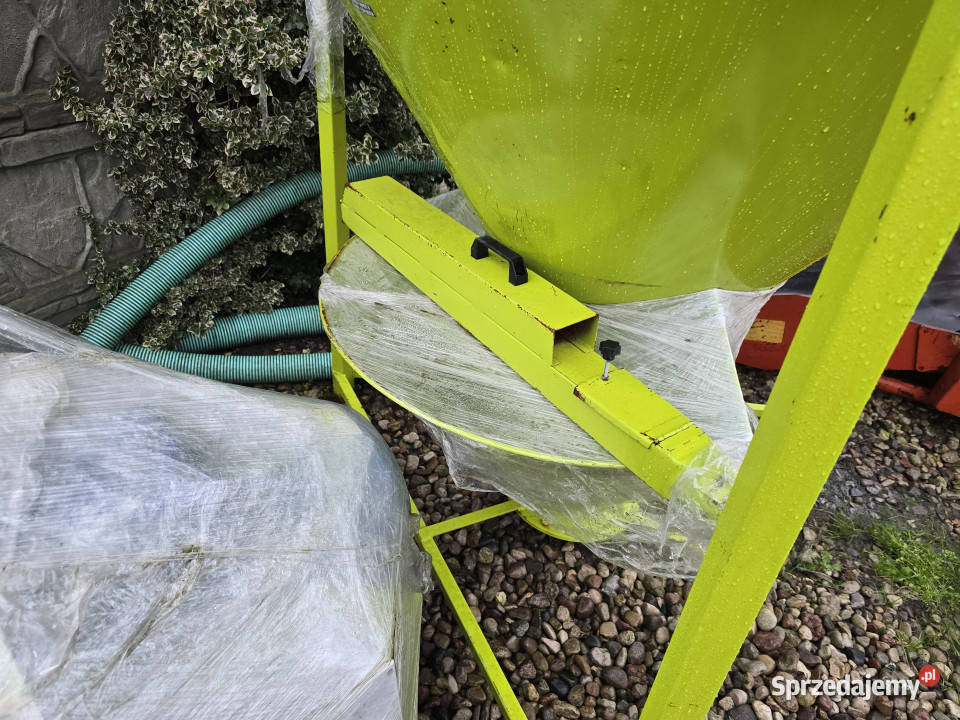 Mieszalnik z wagą pompą ssąco tłoczącą i Do hodowli zwierząt Baliki