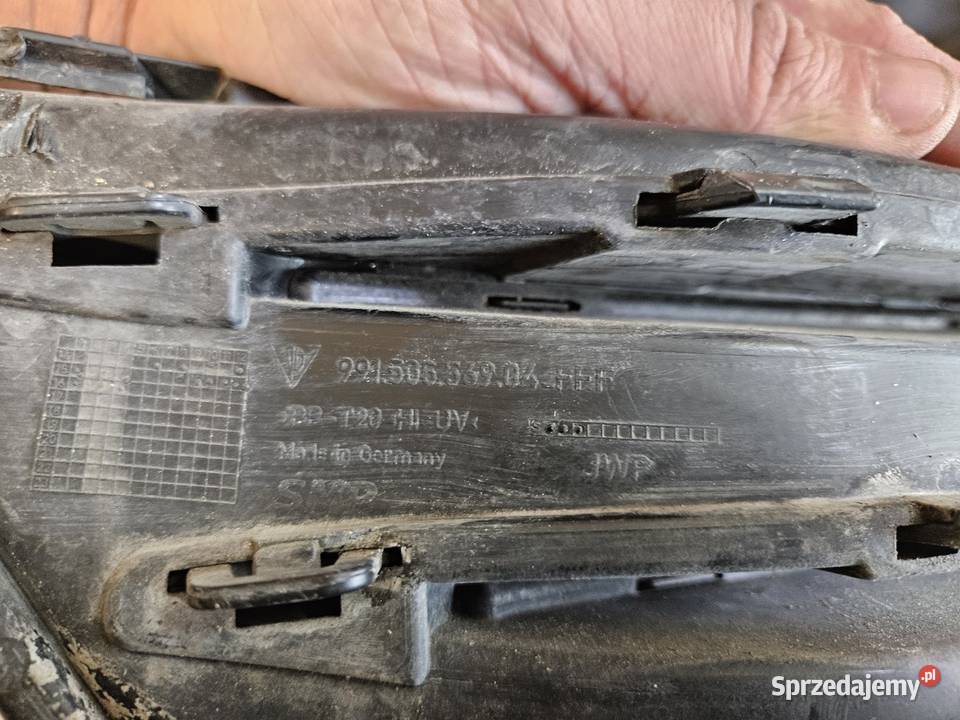 PORSCHE 911 991 KRATKA ŚRODKOWA ZDERZAKA PRZÓD Atrapy Międzychód sprzedam