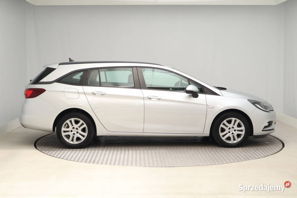 Opel Astra 14 T Zabrze