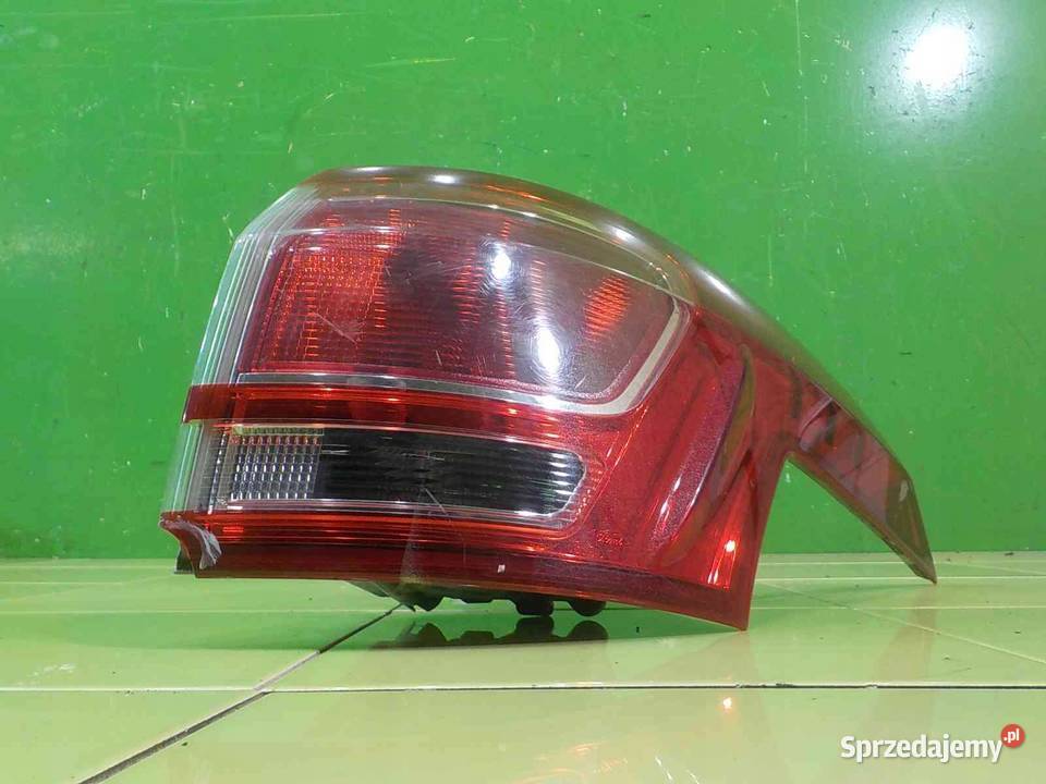 FORD B 1217 5D lampa prawa tyl AV1113404AG osobowe Suków