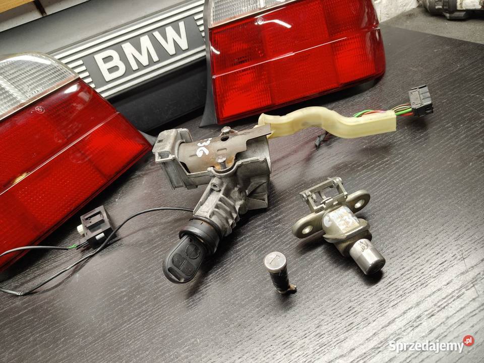 Bmw e36 stacyjka z immobilizerem komplet kluczyk osobowe Części samochodowe Aleksandrów Łódzki sprzedam