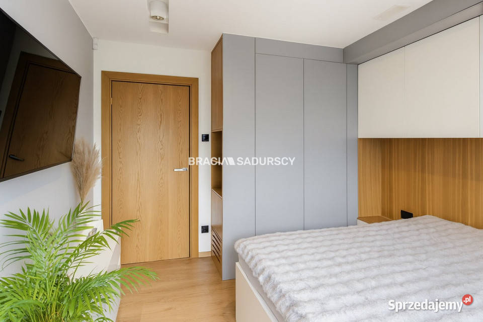 Sprzedam mieszkanie Kraków 65m2 3pokojowe blok