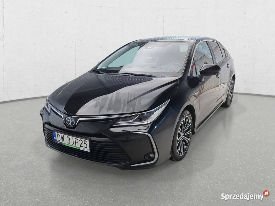 Toyota Corolla Seria E16 2012 nieuszkodzony Toyota